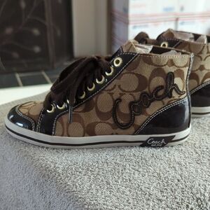 Coach Kids Sneakers 5.5 - Brown and Black Amazing And Like New!!!